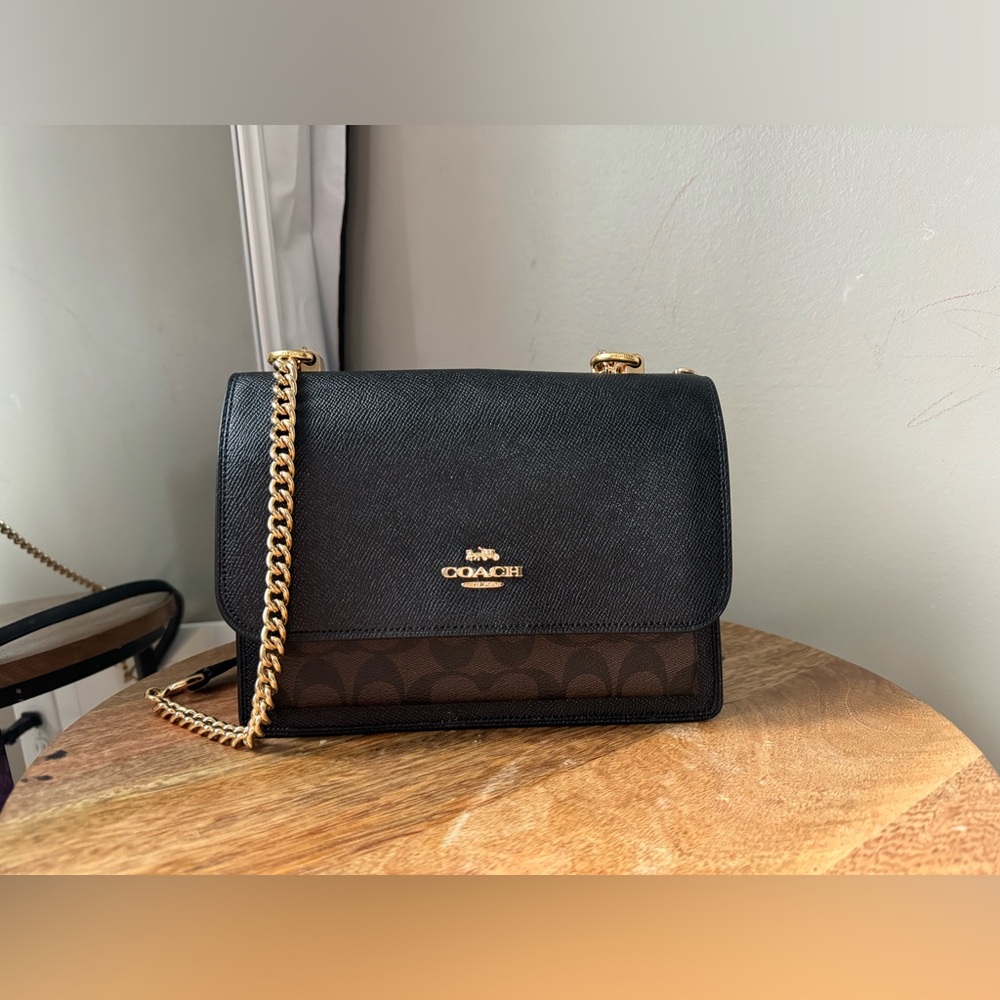 Coach crossbody bag in black leather